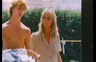 Freundin erfreut ein ...