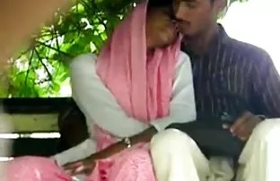 Süßer Arsch mit zerr ...