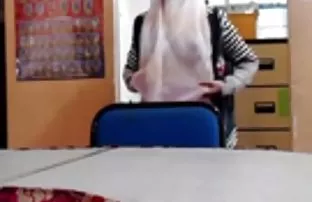 Für blonde Eilte zu  ...