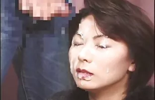 Schnauzbärtige Mann  ...