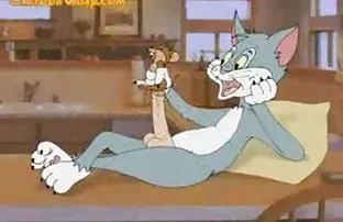 Brünette gierig leck ...