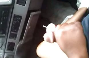 Das Mädchen gab der  ...