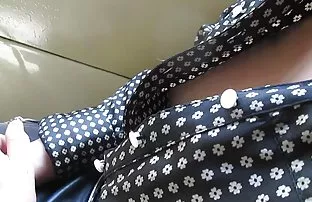 Geholfen schöne Brau ...