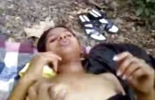 Slutty brunette zeig ...