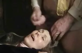 Nachbar fickt Nia Na ...