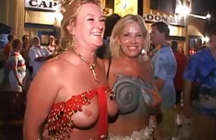 Eingeladen Touristin ...