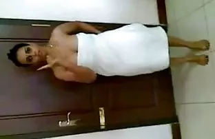 Eleganter Stripperin ...